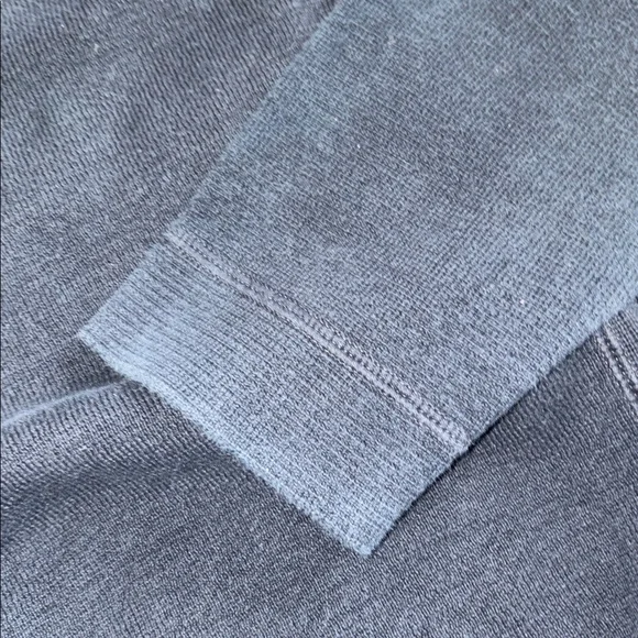 Eddie Bauer Men's Crewneck Sweater in black with Red Trim large tall, green tag - Picture 5 of 11